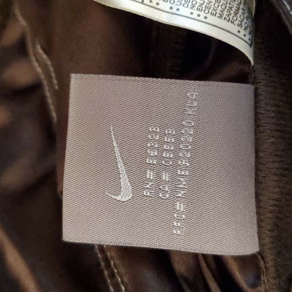 Nike Vest - Picture 12 of 13